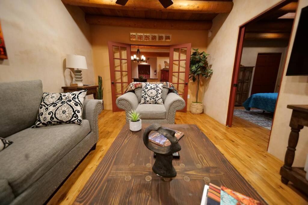 Enchanted Casita With Private Outdoor Hot Tub And Patio, Near Santa Fe Plaza, Sleeps 4 With Free Parking Санта Фе Екстериор снимка