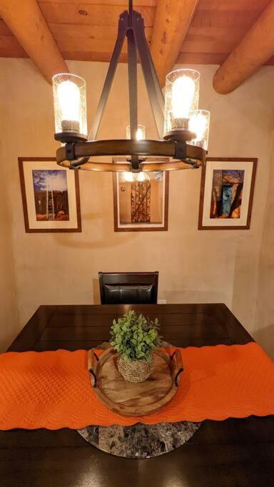 Magical Santa Fe Stay, Minutes From Town Square, Sleeps 4, Includes Free Parking And Outdoor Hot Tub! Екстериор снимка