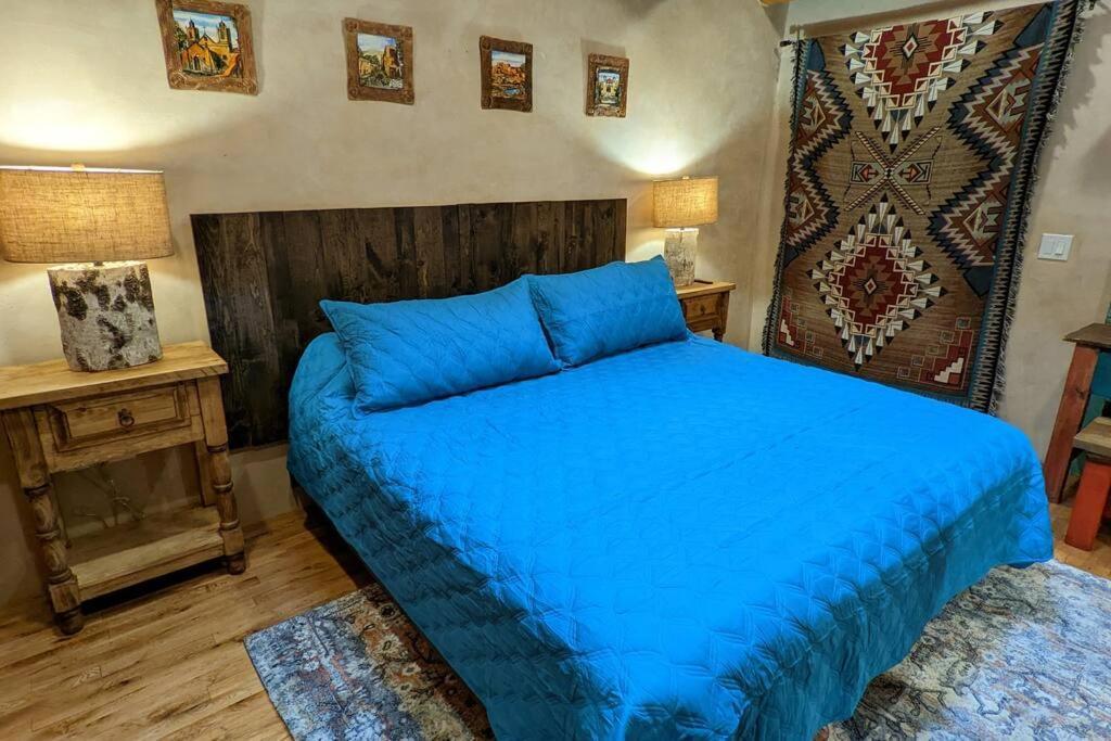 Magical Santa Fe Stay, Minutes From Town Square, Sleeps 4, Includes Free Parking And Outdoor Hot Tub! Екстериор снимка