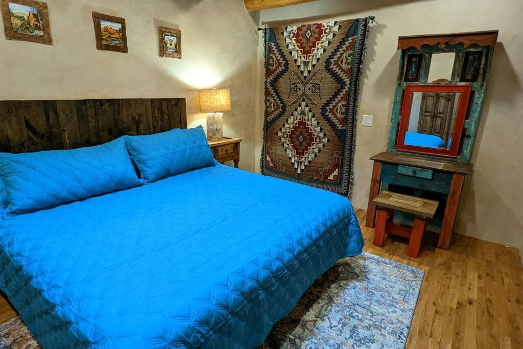 Magical Santa Fe Stay, Minutes From Town Square, Sleeps 4, Includes Free Parking And Outdoor Hot Tub! Екстериор снимка
