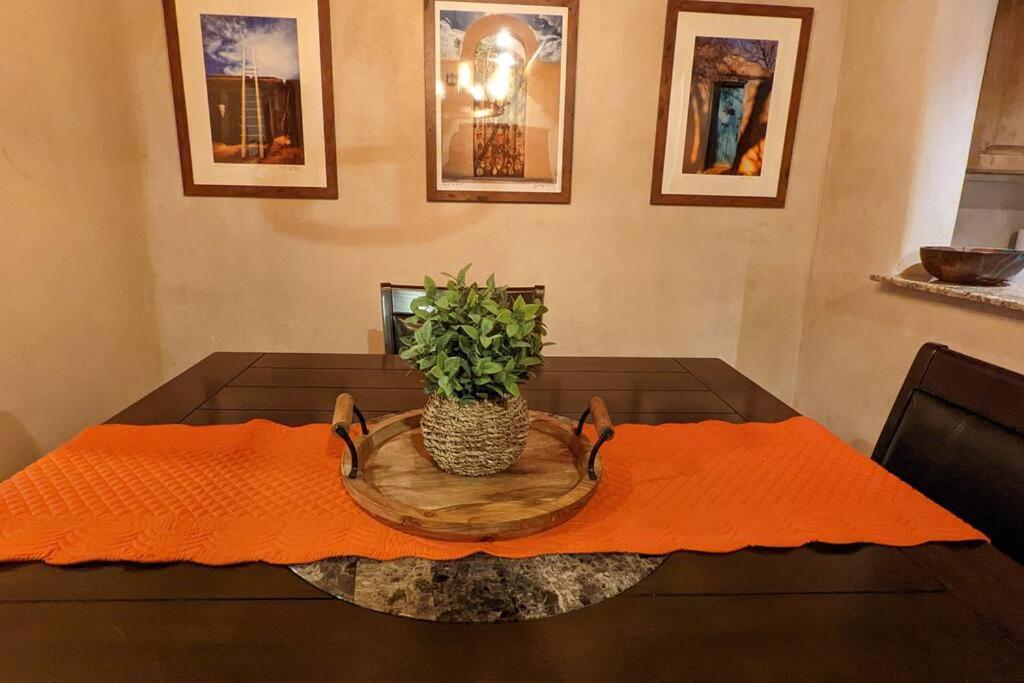 Enchanted Casita With Private Outdoor Hot Tub And Patio, Near Santa Fe Plaza, Sleeps 4 With Free Parking Санта Фе Екстериор снимка