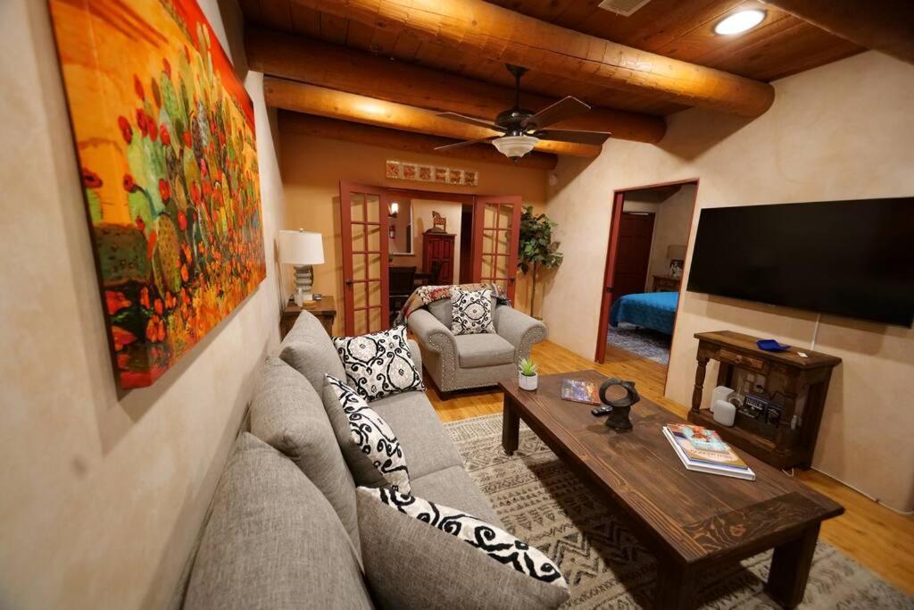 Enchanted Casita With Private Outdoor Hot Tub And Patio, Near Santa Fe Plaza, Sleeps 4 With Free Parking Санта Фе Екстериор снимка