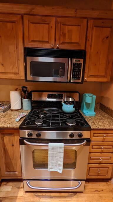 Magical Santa Fe Stay, Minutes From Town Square, Sleeps 4, Includes Free Parking And Outdoor Hot Tub! Екстериор снимка